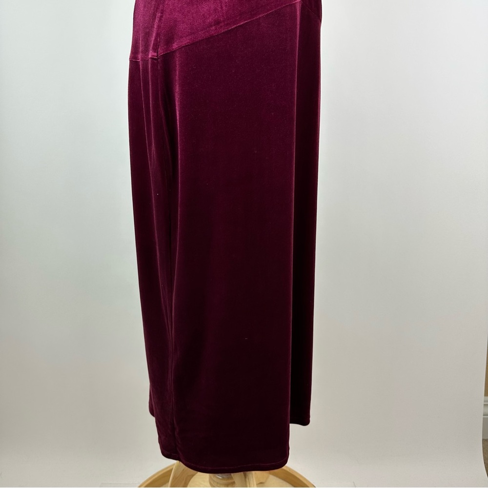 BCBGMAXAZRIA Burgundy Maren Velvet Dress Size Large - Picture 8 of 11